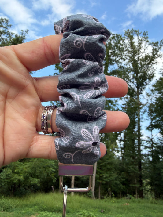 Midnight Daisy Scrunchie Wristlet